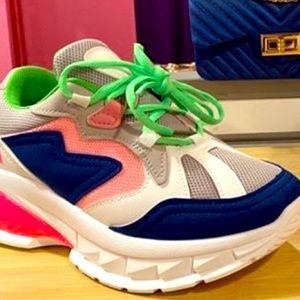 Brand New,, Never Been Worn